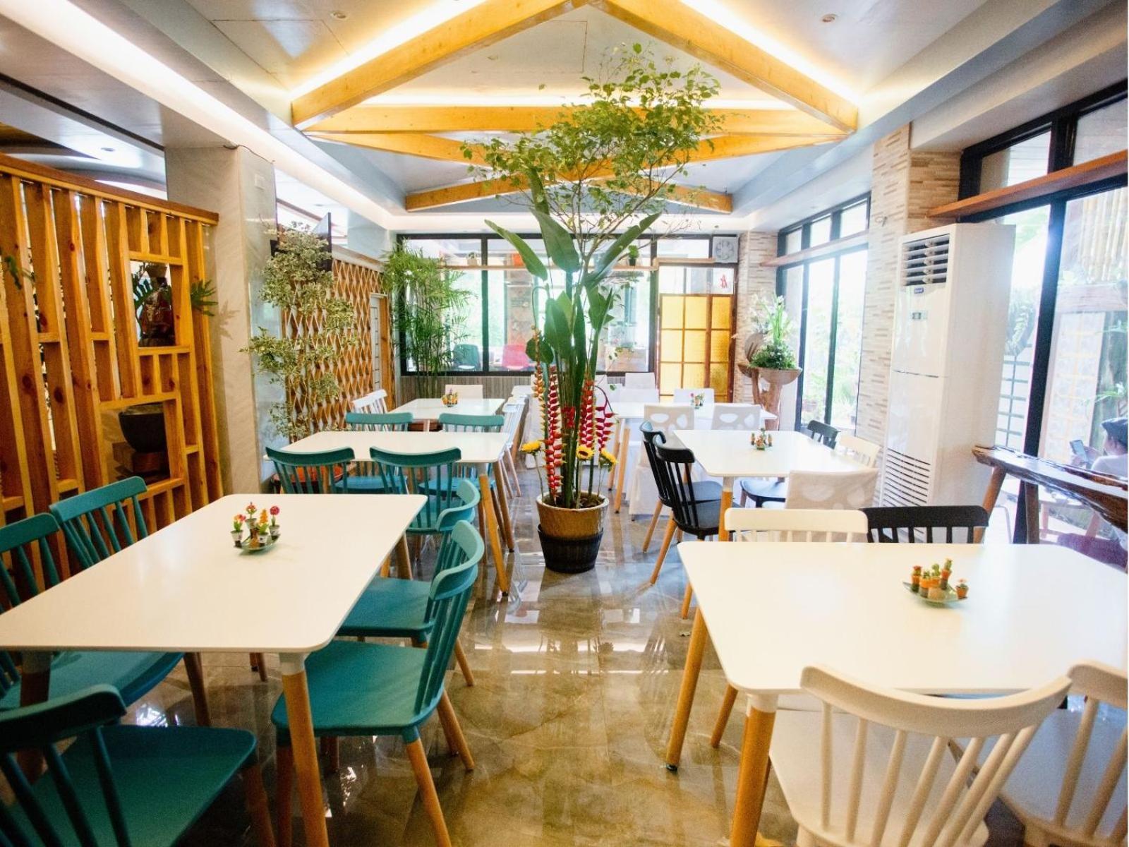 Arc Homes Hotel Panglao Powered By Cocotel Exterior photo